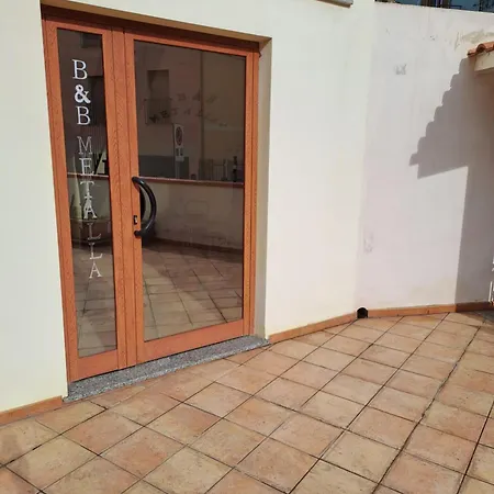 Metalla Bed and breakfast